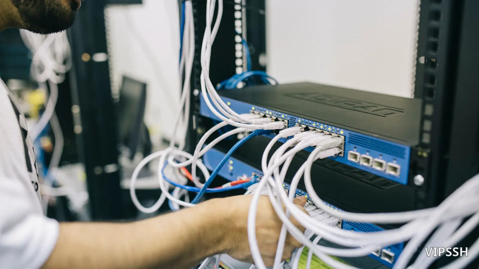 Network cables representing SSH transport options